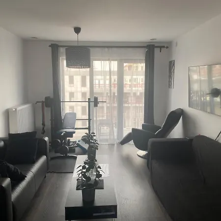 Apartman Feel At At This Homeawayfromhome Appt With A Stunning Water Canal View And Gym *
