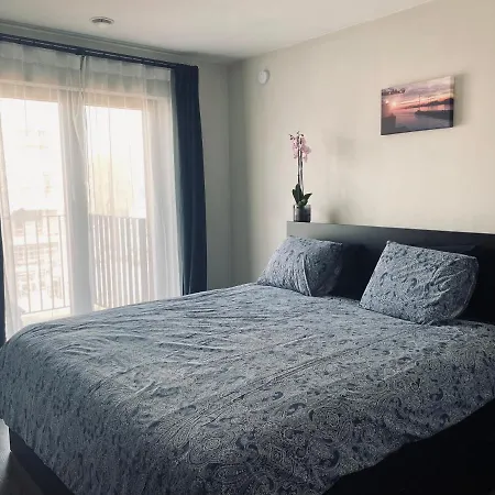Apartman Feel At At This Homeawayfromhome Appt With A Stunning Water Canal View And Gym Gent